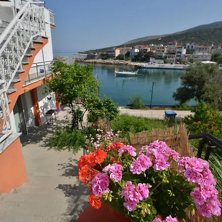 Apartmán To Pithari *