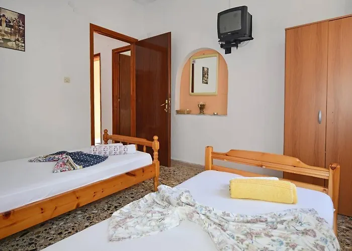 Apartment To Pithari Skala Marion