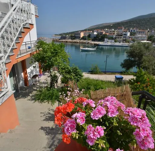 Apartment To Pithari *