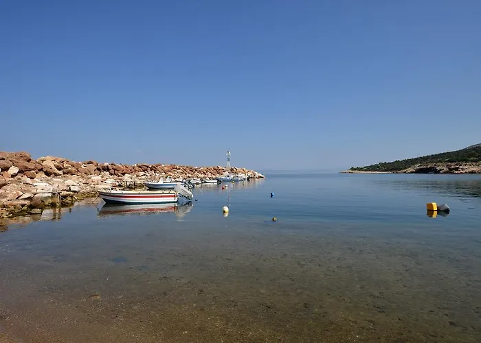 아파트 To Pithari