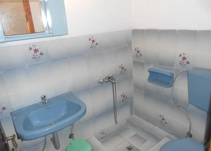 To Pithari * Skala Marion